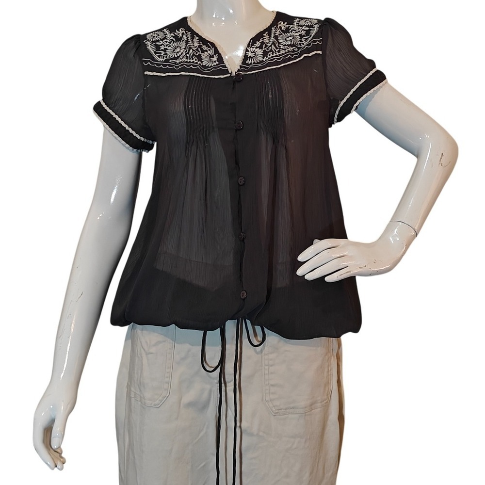 Cecico Collection Black Embroidered Pintuck Blouse Scallop Trim Drawstring Hem M